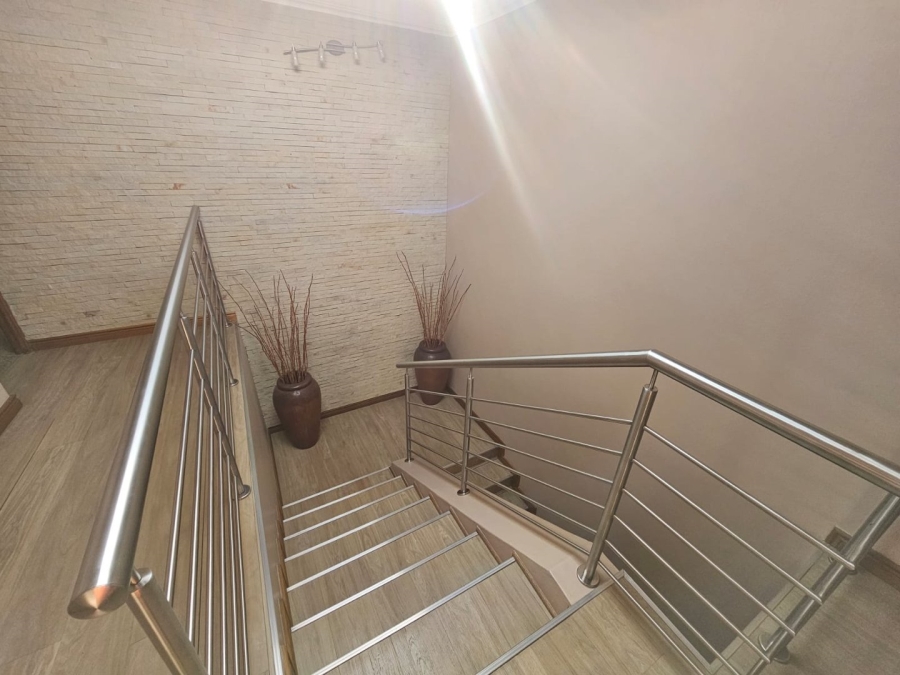 5 Bedroom Property for Sale in Vaalpark Free State